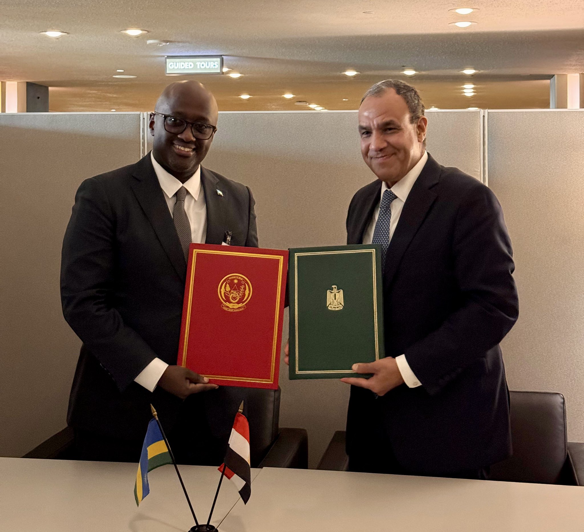 U Rwanda na Misiri byakuriyeho viza abatunze Pasiporo z’akazi