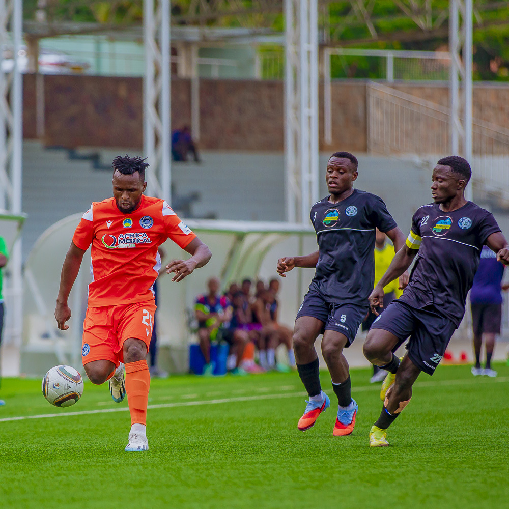 Amwe mu makipe adandabirana yasoje imikino ibanza ya Shampiyona y’u Rwanda